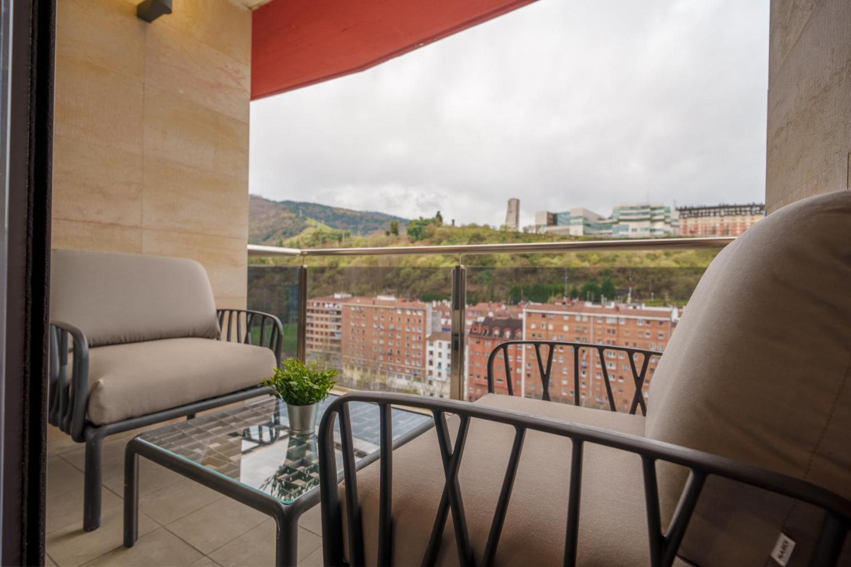 Spirit Apartamentos Atxuri Bilbao Esterno foto