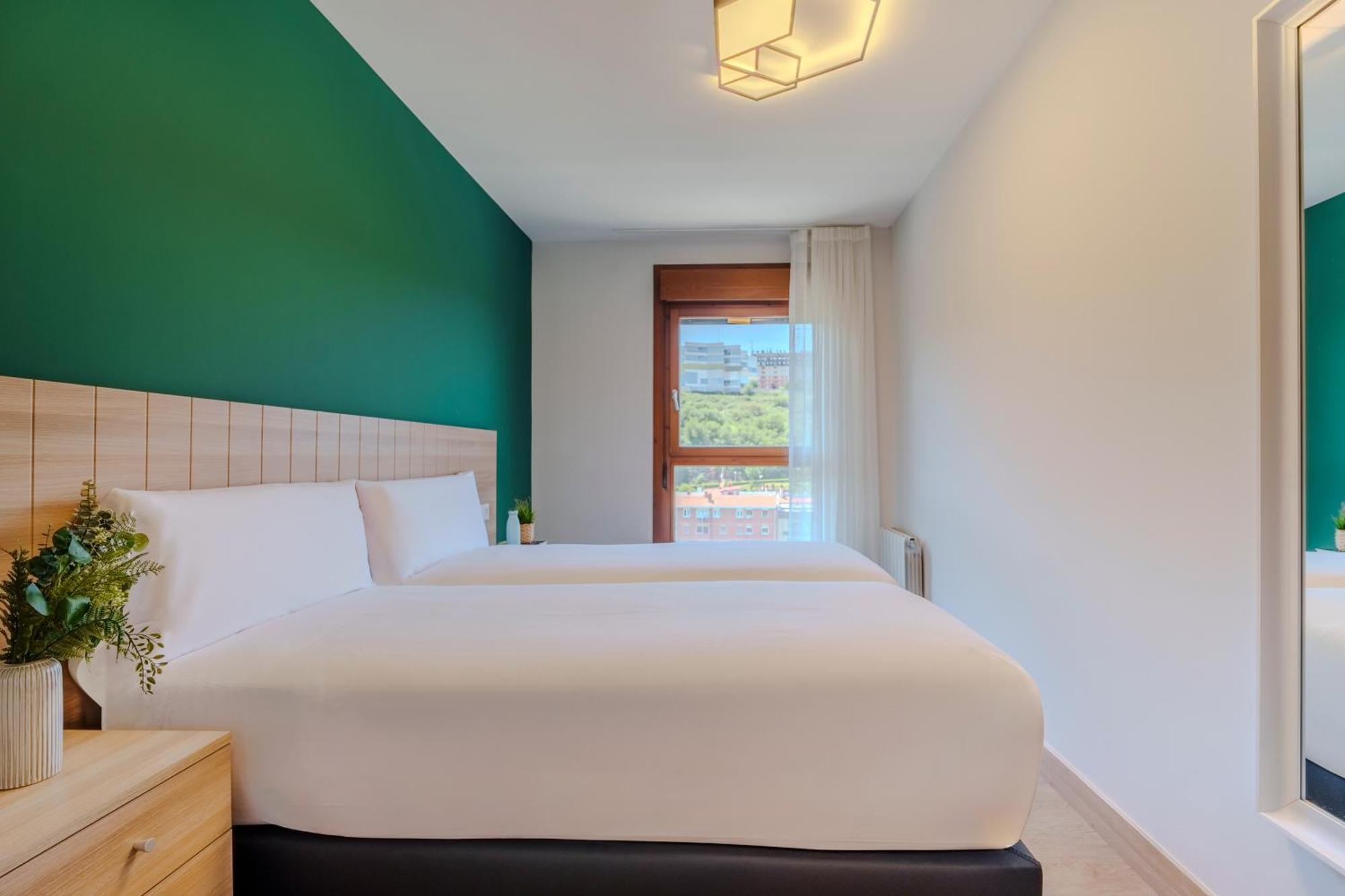Spirit Apartamentos Atxuri Bilbao Esterno foto