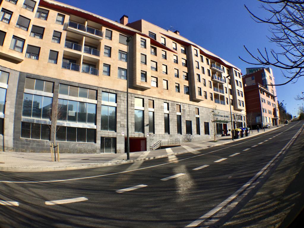 Spirit Apartamentos Atxuri Bilbao Esterno foto